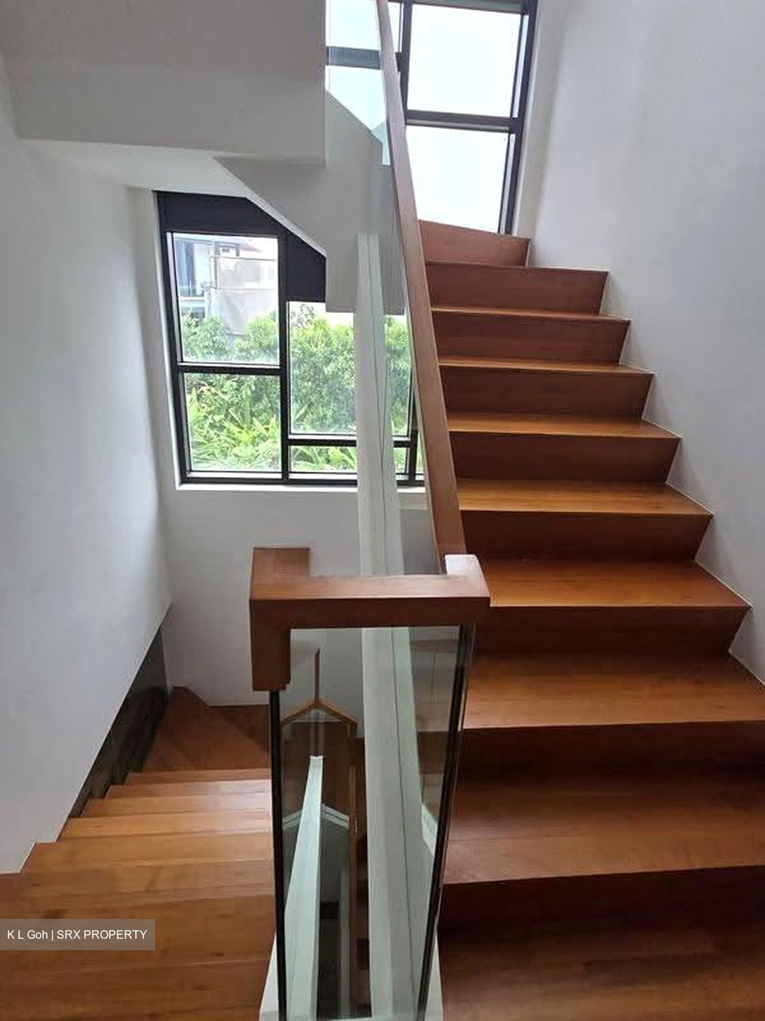 Alana (D28), Terrace #617030621